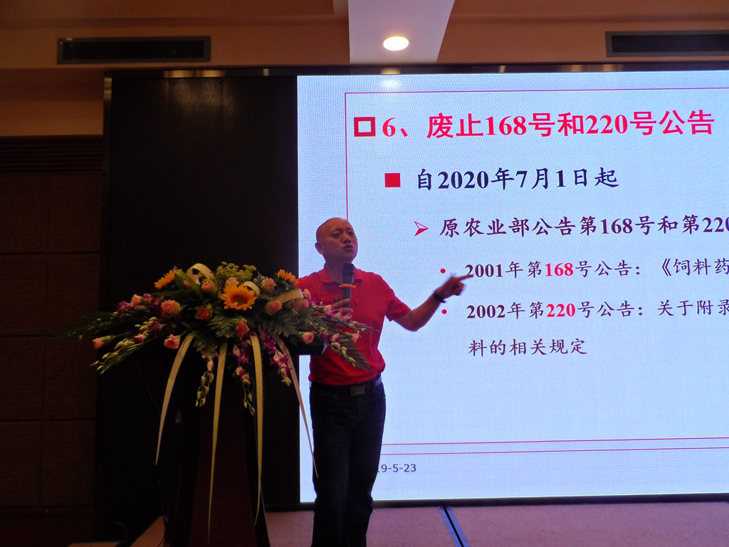 news03.jpg news03.jpg