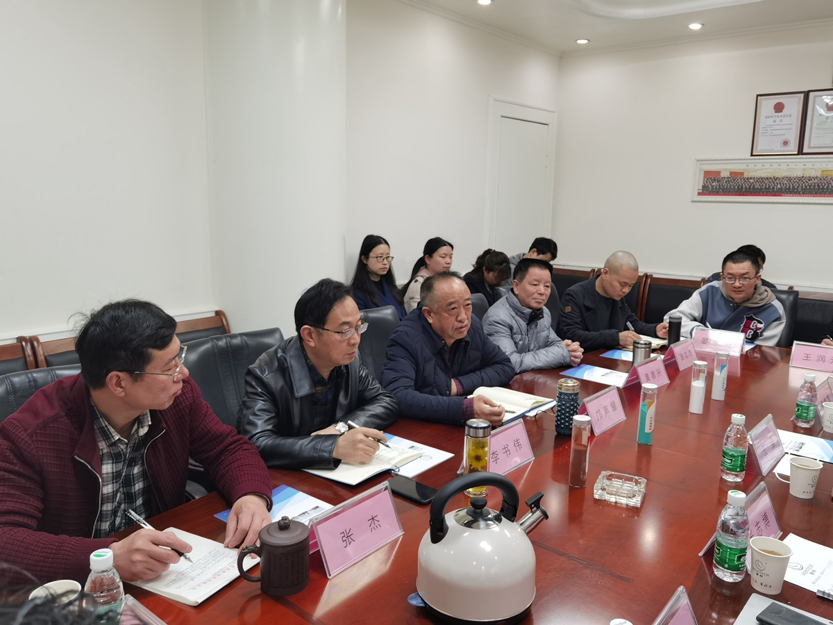 news01.jpg news01.jpg